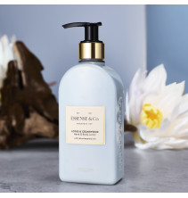 Mléko na ruce a tělo s lotosem a cedrovým dřevem Essense&Co. 300 ml